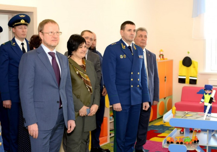 Дмитрий Демешин принял участие в открытии нового детского сада.